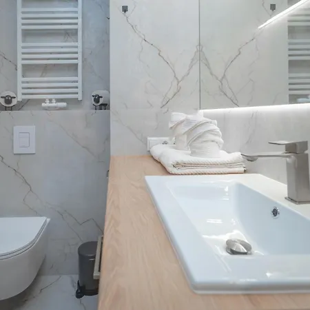 Apartamento Bulwary Nad Odra Z Widokiem Na Rzeke Odre I Prywatnym Miejscem Parkingowym *